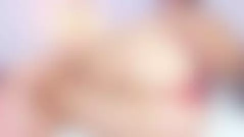 Live the madness of going through my entire body🍑 by melanieklaus