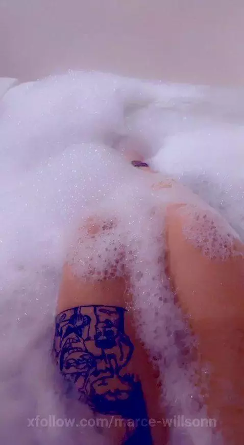 Do you want to spend some time with me? come to my room and ... by marce-willsonn