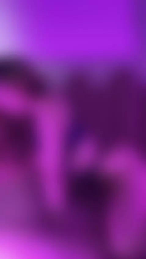 he arrived to my room by iammonserrat