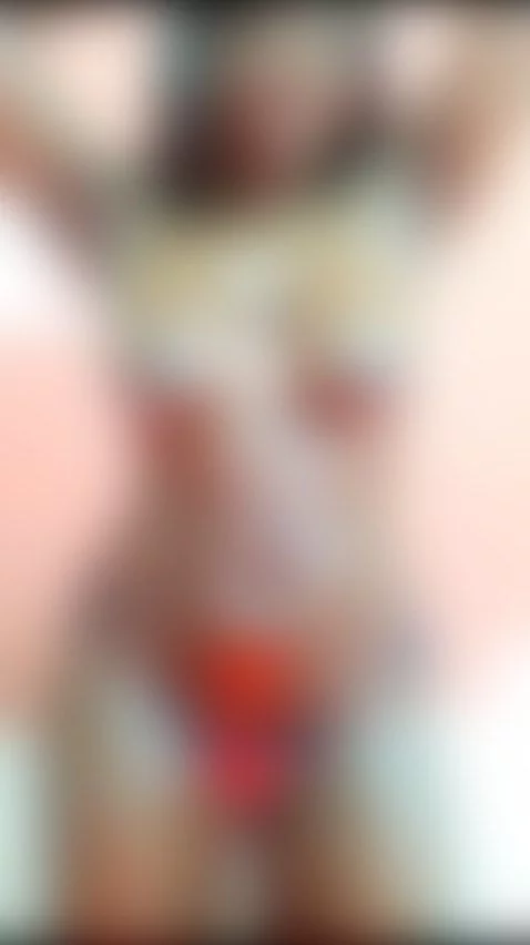 A sexy dance with oil by miissbnasty