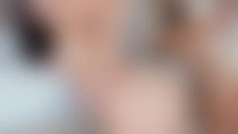 Sexy girl whips her white ass 🍑👋🏽 by renatta-cruz