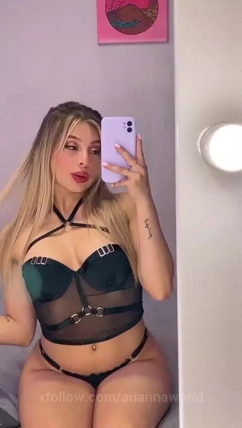 hello guys I hope you come and leave me full of cum  3:) by ariannaworld