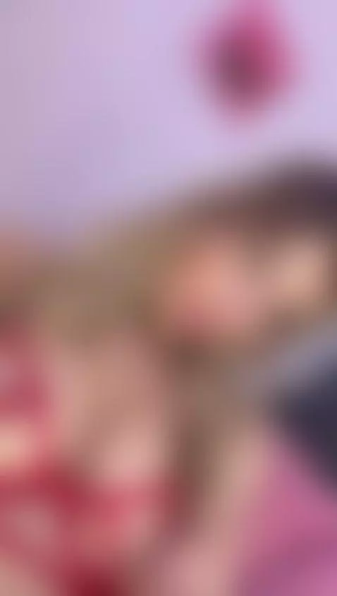 your hot blonde is here by ariannaworld