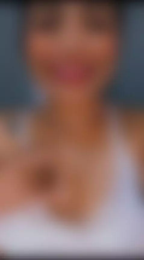 Online by kyana-cream