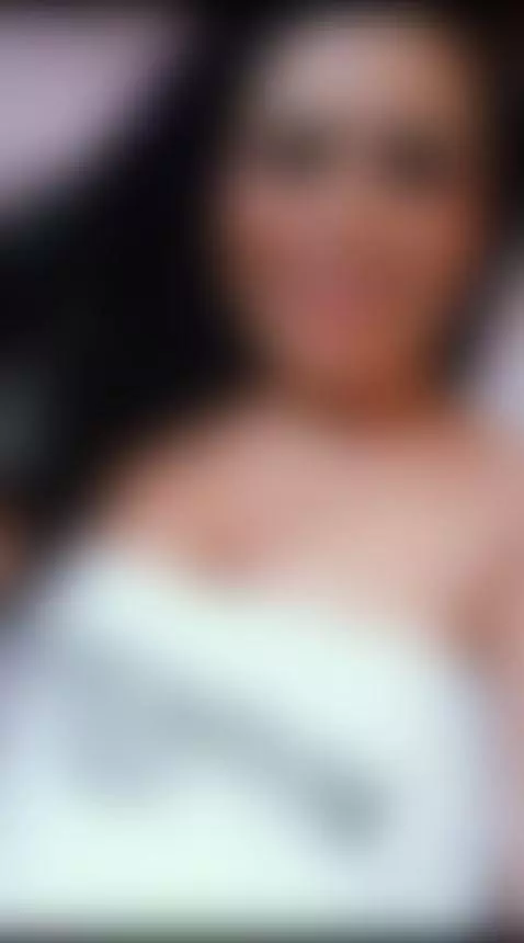 Heyyy would you like to come see my big ass bounce? 😋🍑🤤😈 by kyana-cream