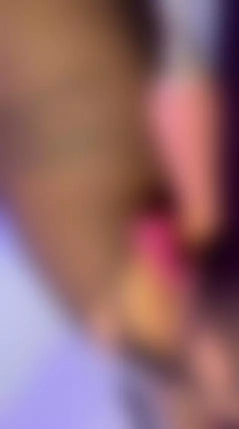 LETS BROKE MY PUSSY WITH MY FUCK MACHINE by butterflyy1