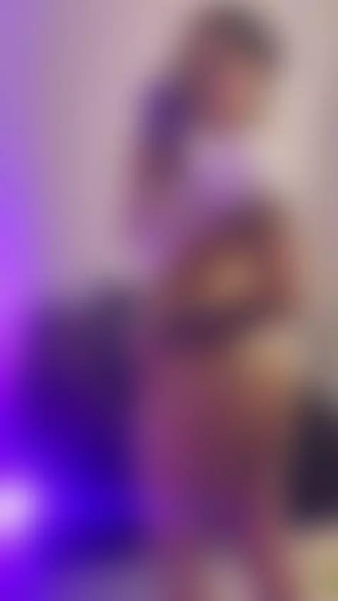 This very hot Latina wants you to see her live and fuck her ... by butterflyy1