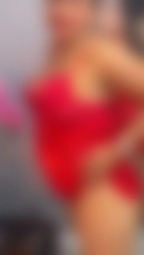 I'm still here ready and very hot for you by luisamilf