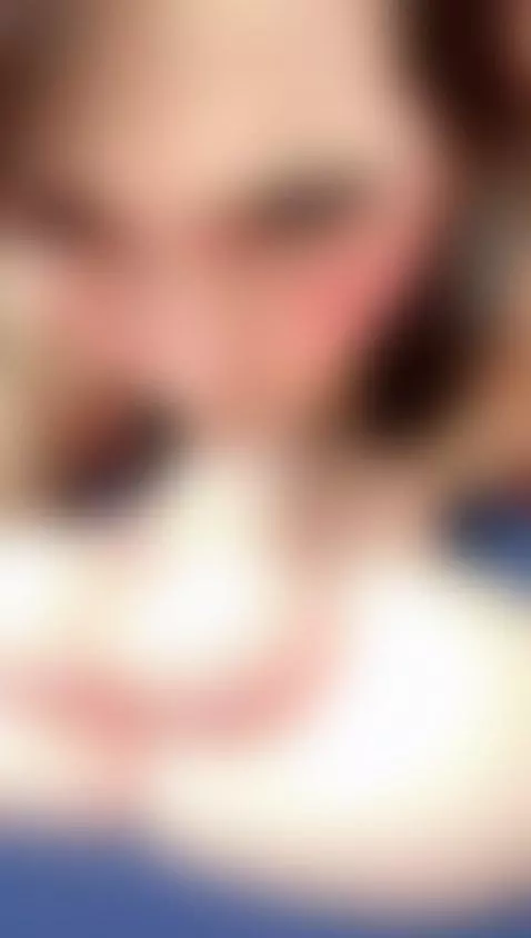 Shall we play live? I'm online just for you 💋✨ by evaagrace