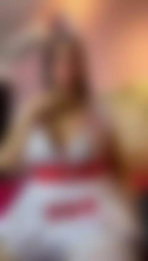 I'm alone, eager... and waiting for you to come into my room... by evaagrace