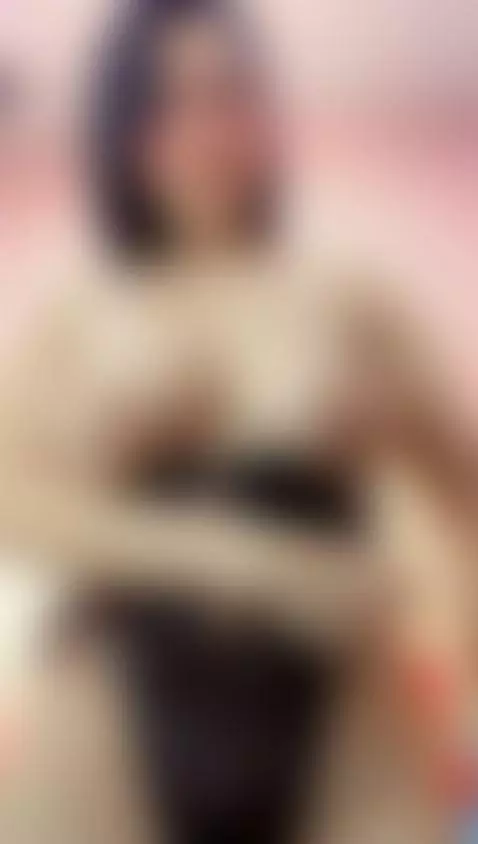 🥒QUIEN ME LAS CHUPA?🥒 by evaagrace