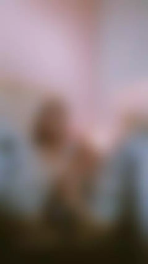 HEY LOVE I AM LIVE NOW! by lorena-gomezz1