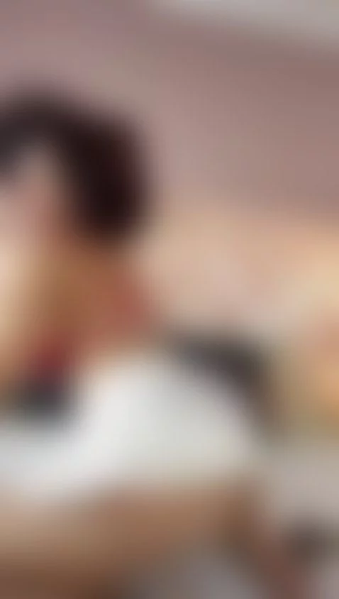 Clapping Booty by malaikabrown