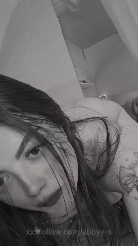 Look in the mirror by abbyy-s