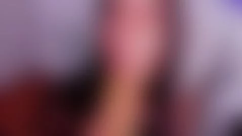 Look at my eyes, focus on them 😉 by mellea-milf