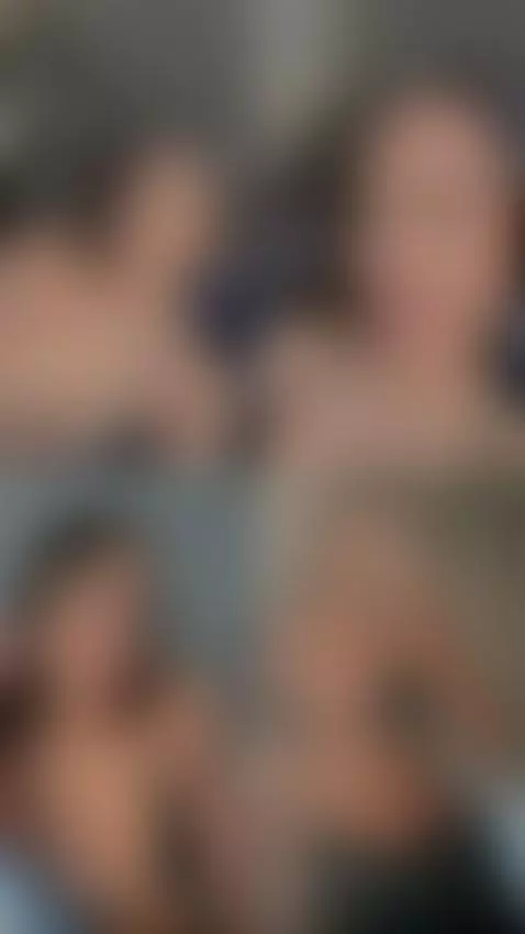 My smile is worth 5 stars, isn't it?💋🥰 by emmabruns