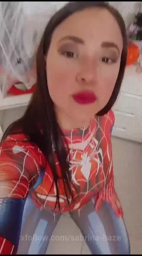 KISS THIS PRETTY SPIDER GIRL by sabrina-haze