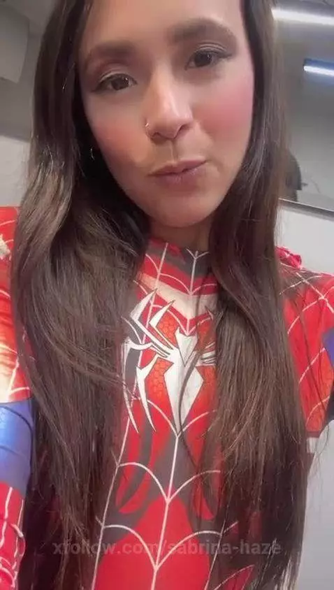 COME KISS THIS SWEET SPIDER WOMAN by sabrina-haze