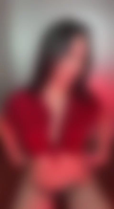 I wait for u in my room! by lauangell1