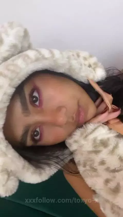 come here... by toxyo-x