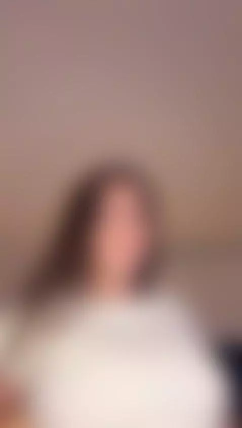 Ooops by arianna-suarezz