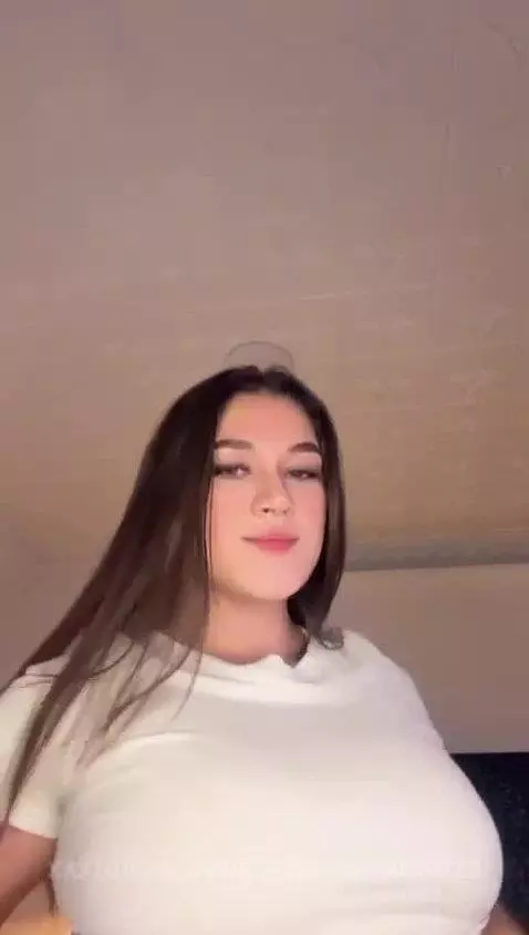 Ooops by arianna-suarezz