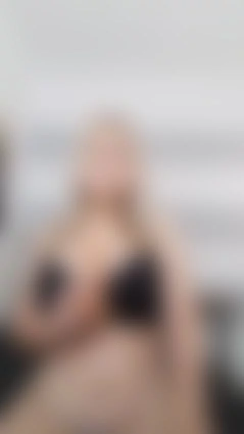 Would you like a little blowjob today? by rubismiith