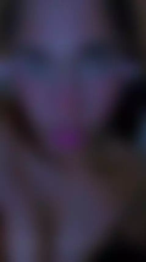 Tengo los ojos llenos de ganas de morderte 😈🥵 by ebony-beautiful