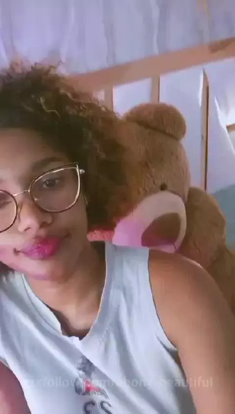 I'm online daddy! Do you want to play a little with your pri... by ebony-beautiful