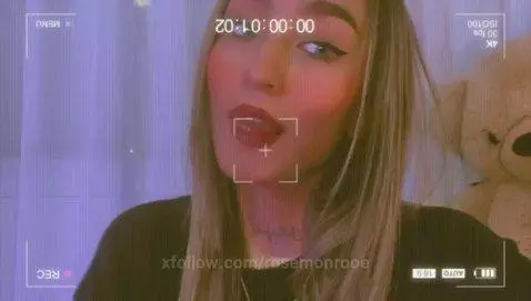 Hi guys ❤️ by rosemonrooe