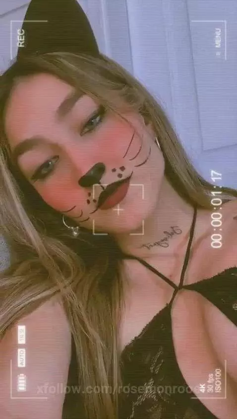 im your pretty kitty!! by rosemonrooe