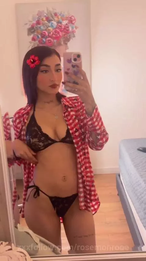 Your pretty girl honey 🫣❤️ by rosemonrooe