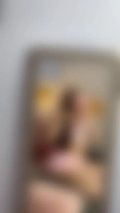 let me be your girlfriend this morning🍓 by sweetllucy