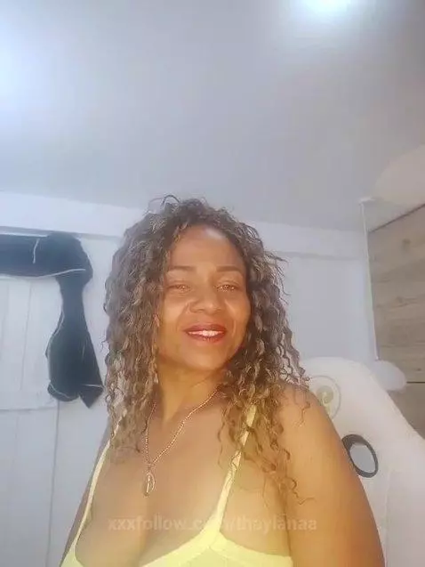 Hii💋 by thaylanaa