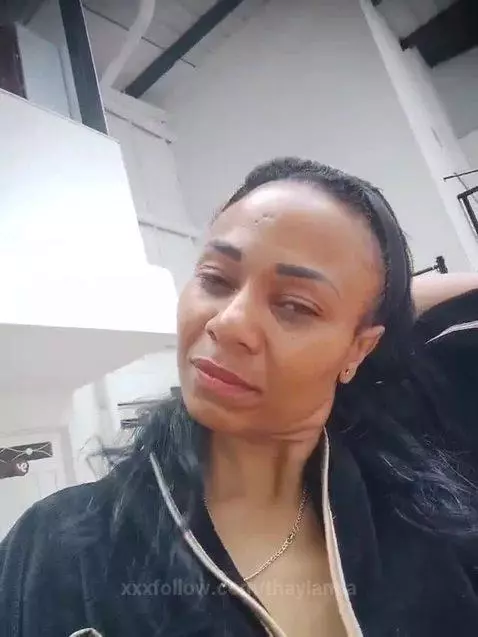 I know you want to see me by thaylanaa