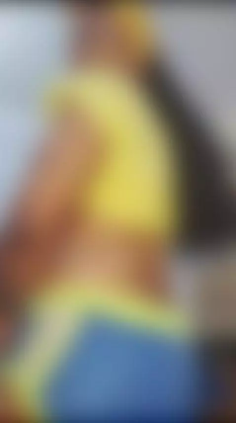 Delicious show with finger and spit.☺️ by thaylanaa