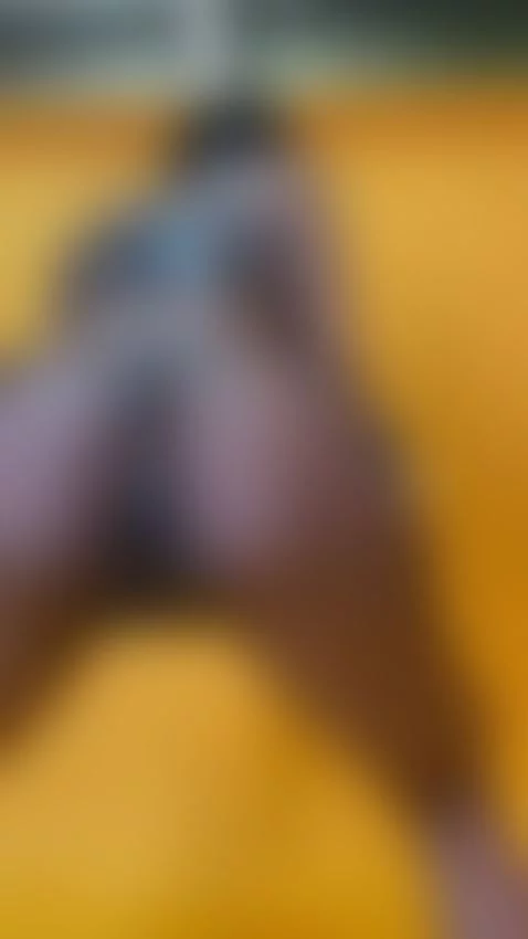 Guess what’s on my back 🤭 by addicted2her