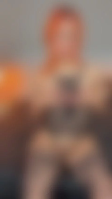 mmmmm, would you kiss my breasts ? by helenrivas1