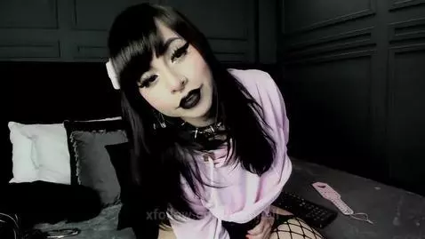 Have you already been kissed hpy? by joanneil