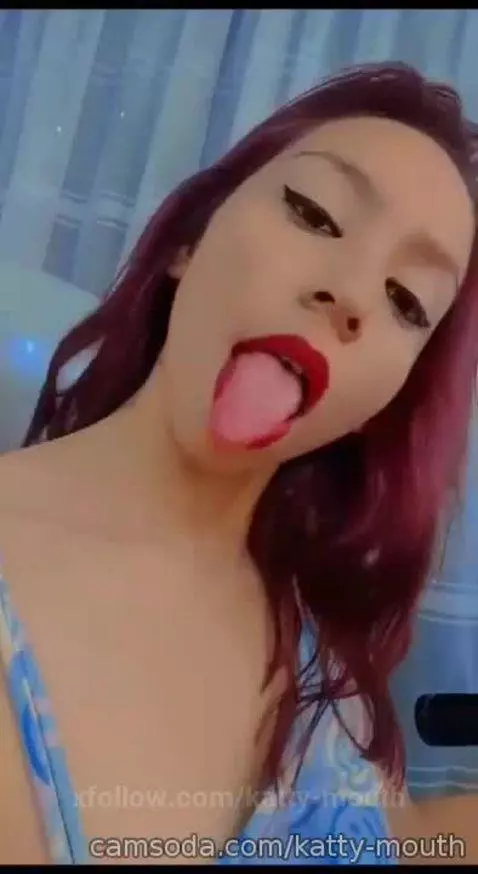 You will notice my show right away by katty-mouth