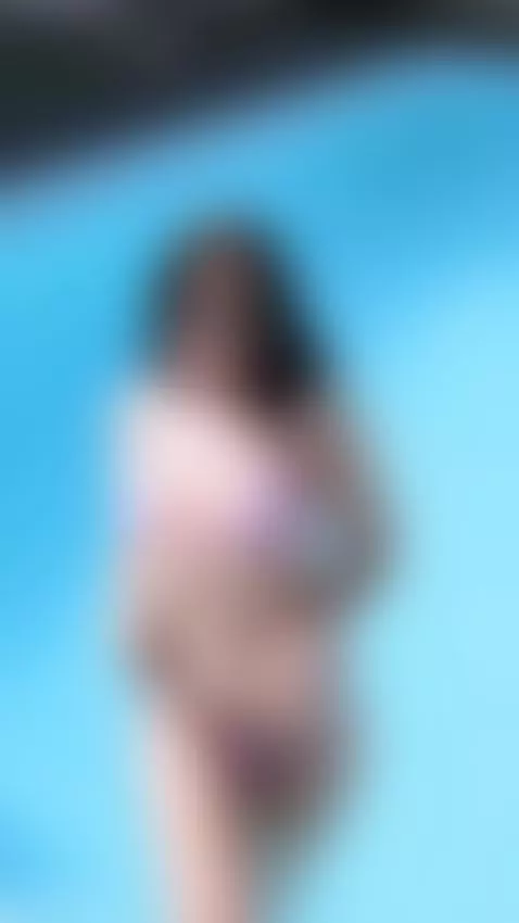 Join my show tonight here babeee !     Make me yours, my bod... by amedeeabanks