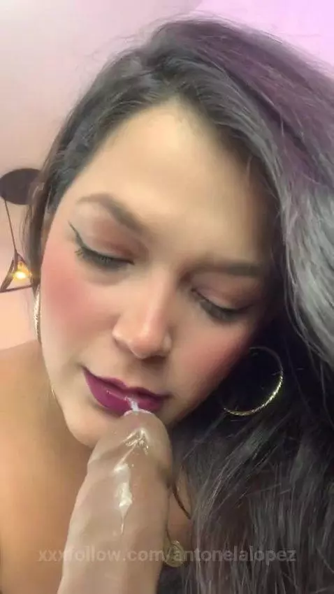 🔥 by antonelalopez