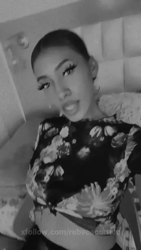 onlinea by rebecacorttez