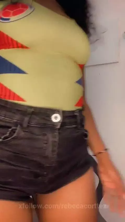 Come fuck this rich ass from colombia 🎈 by rebecacorttez