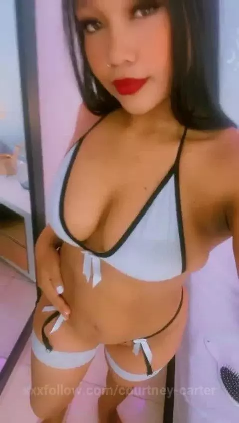 I'm looking for the best kiss of my life 🩷👅 by courtney-carter