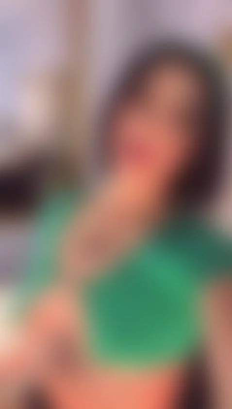 What would you do with a woman as beautiful as me? by lunaruso