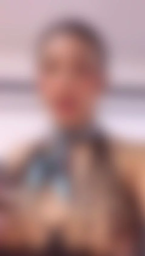 Something takes a part of me🖤 by lunaruso