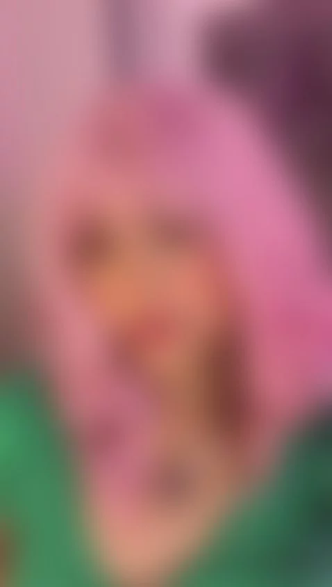 Come have fun with me this end of the week 🍭🦄✨ by lunaruso