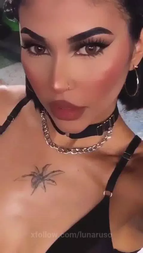 Come and be company, my lips and my ass are waiting for you ... by lunaruso