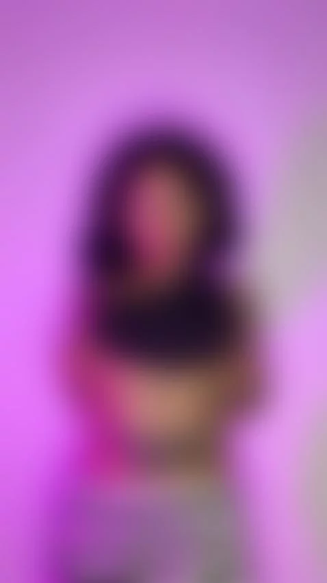 any older guy into teen ? by yourcleopathra